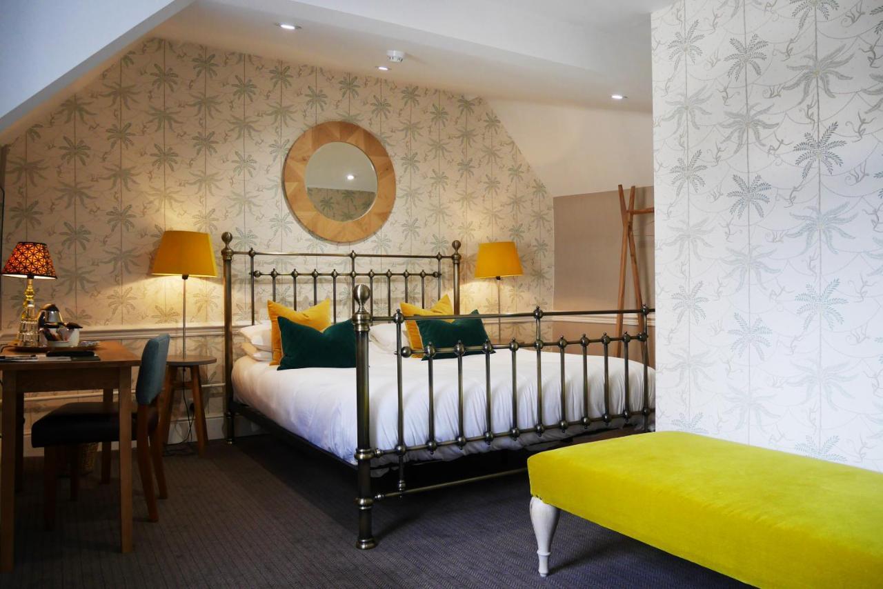 The Fleece Hotel Witney Exterior photo