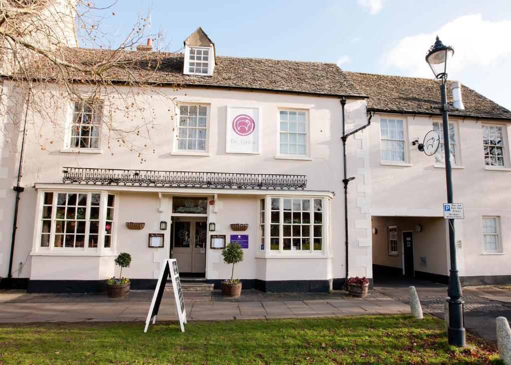 The Fleece Hotel Witney Exterior photo