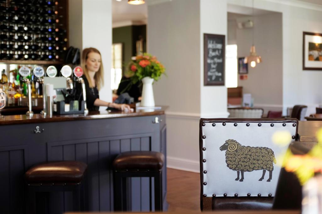 The Fleece Hotel Witney Exterior photo
